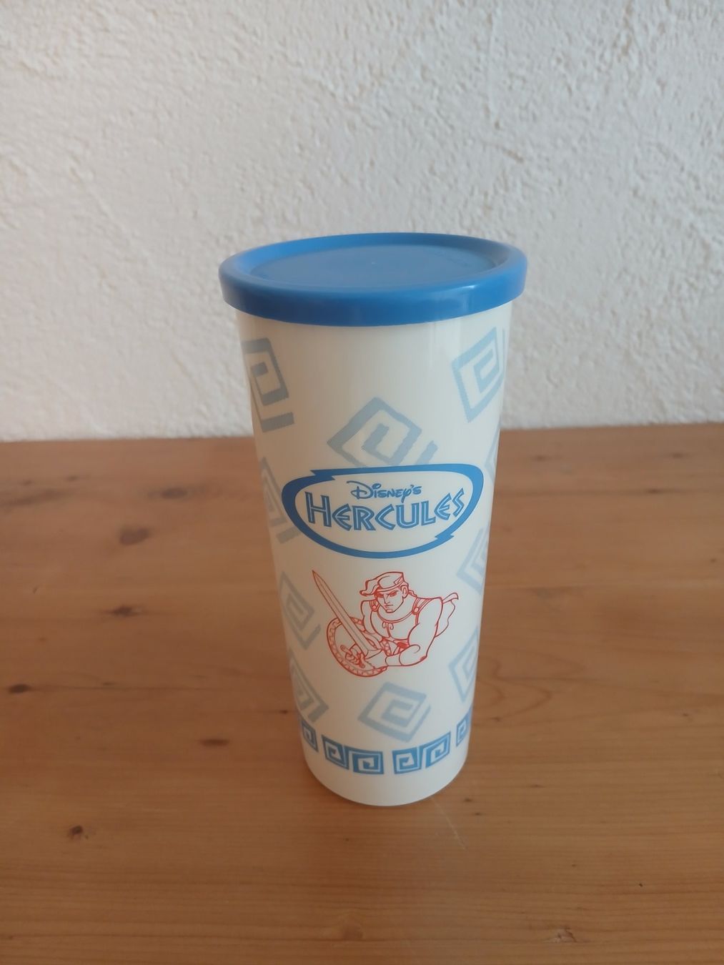Tupperware Contenitori & Simili: Tupperware Trinkbecher mit Deckel Hercules Disney's – Nuovo (secondo la descrizione) da ennetmoos venduto da Andy770098 1