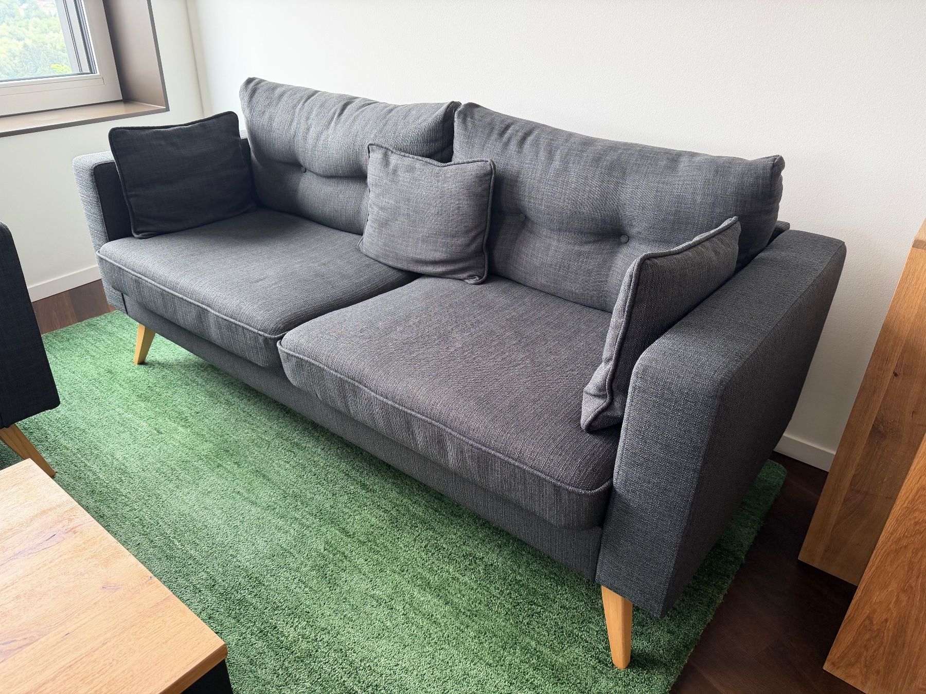 Maisons du monde Sofas: 3er Sofa dunkelgrau Stoff modern – Gebraucht aus Dietikon von doo12 1