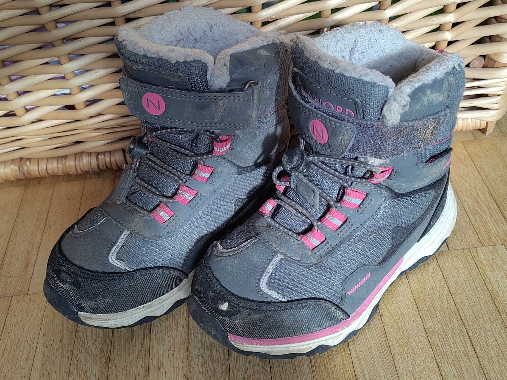 46 Nord Scarpe per ragazze: 46 Nord Winterstiefel, Grösse 28 – Usato da Zürich venduto da Spif