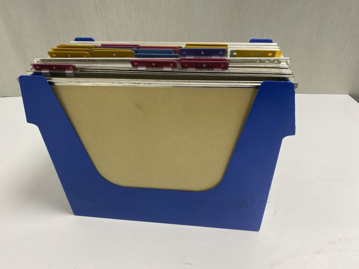 Raccoglitori: Hängemappe Box  – Usato da Hägglingen venduto da kar_v9qf 3