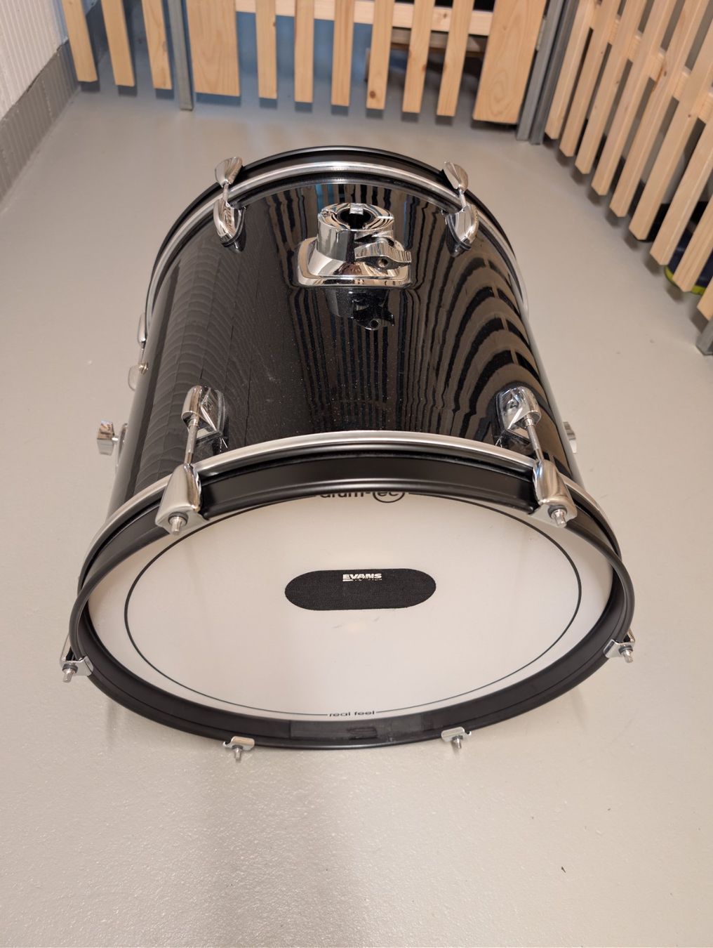 Strumenti musicali: 18" E-Drum Kick Drum (Millenium) –  Mit drum-tec Schlagfell – Usato da Fällanden venduto da Galsdrumer 2