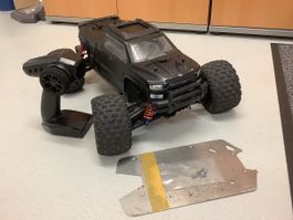 Arrma Big Rock 1:10 BLS3X mit Tuning