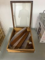 Holzkasten mit Glasdeckel 40 mal 50 cm guter Zustand