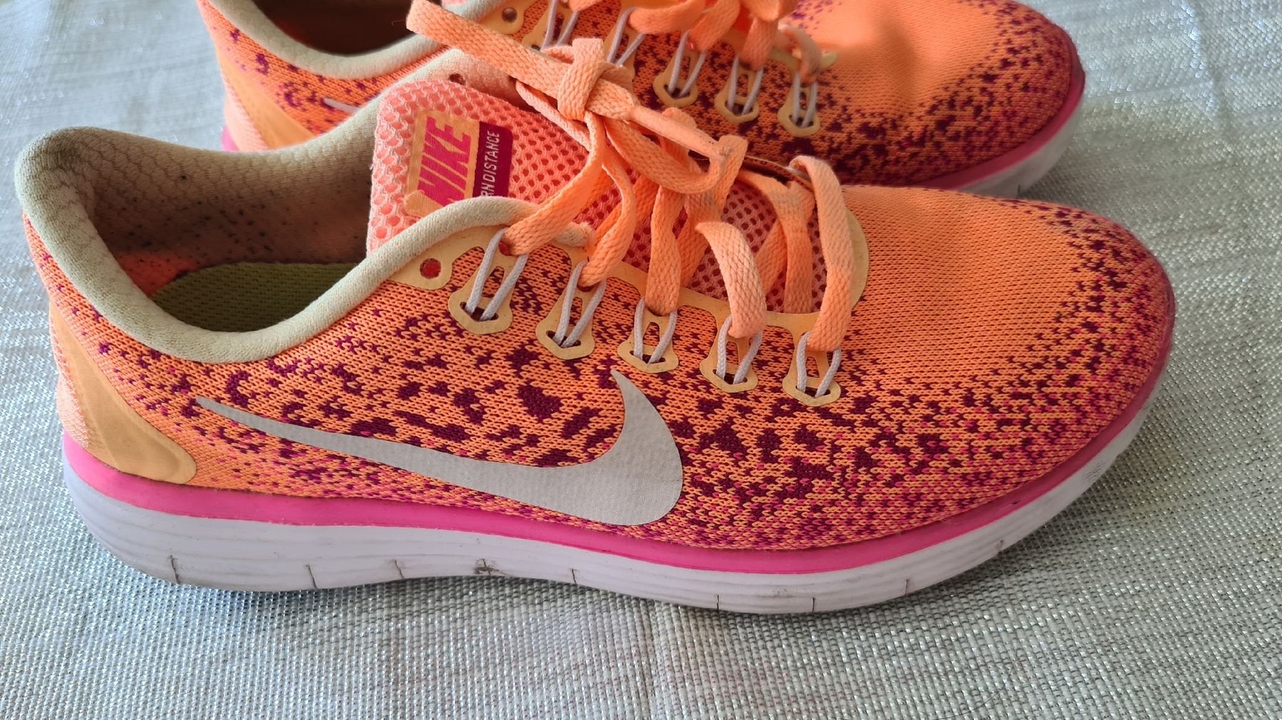 Nike Scarpe da donna: nike sportchuhe – Usato da Kriens venduto da nello-1 2