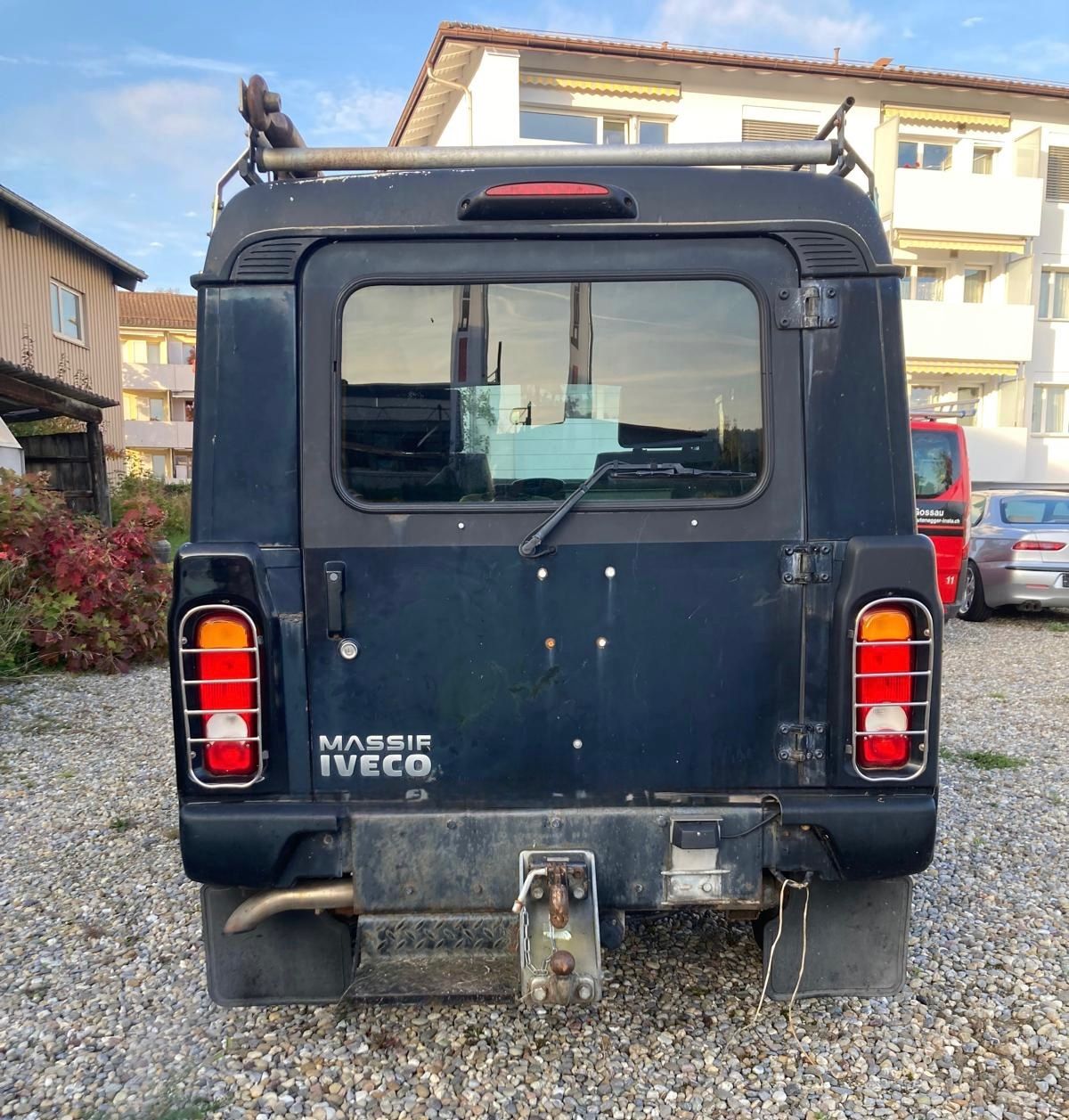 Sgombero neve: Iveco Massif 4x4 mit Schneepflug Meyer – Usato da Grüt (Gossau ZH) venduto da fam_7hvv 3