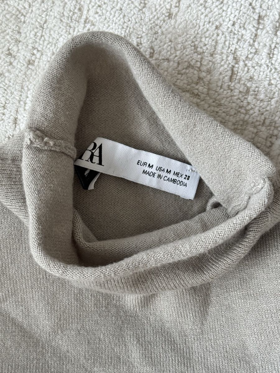 Zara Top: Zara Knit Top in Beige/Grau – Usato da Zürich venduto da di_archive 2