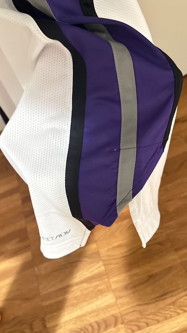Nike Canottiere & Pantaloni: NBA Sacramento Kings Authentic Association Jersey – Nuovo e nell'imballaggio originale da Zürich venduto da SisterCarrie 8