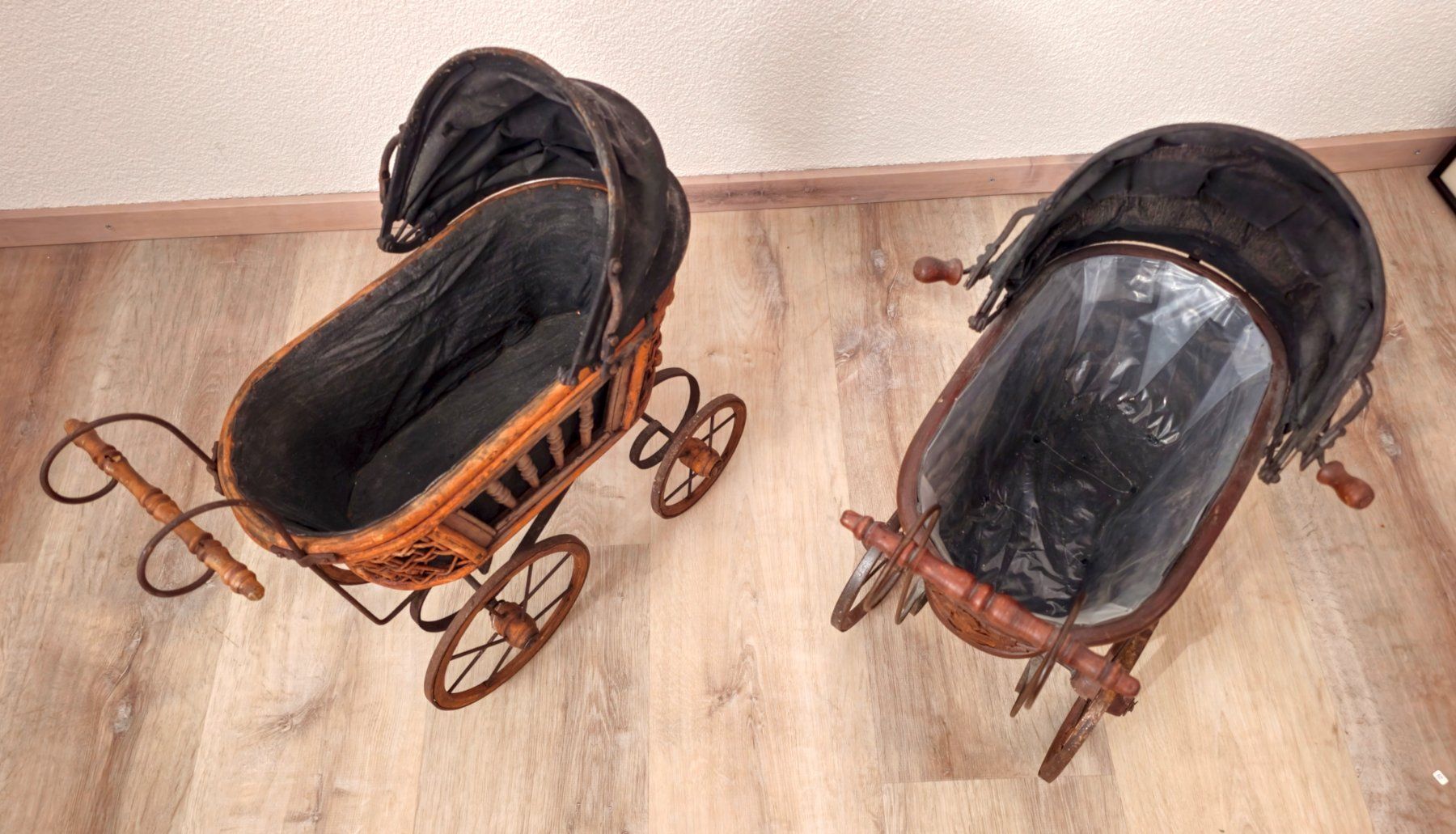 Carrozzine per bambole: Puppenwagen – Usato da Walenstadt venduto da pedroju-1
