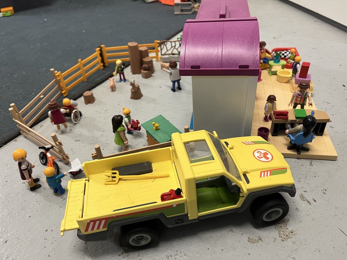Playmobil Giocattoli: Playmobil Tierklinik – Usato da Rickenbach LU venduto da Haefliger03 3