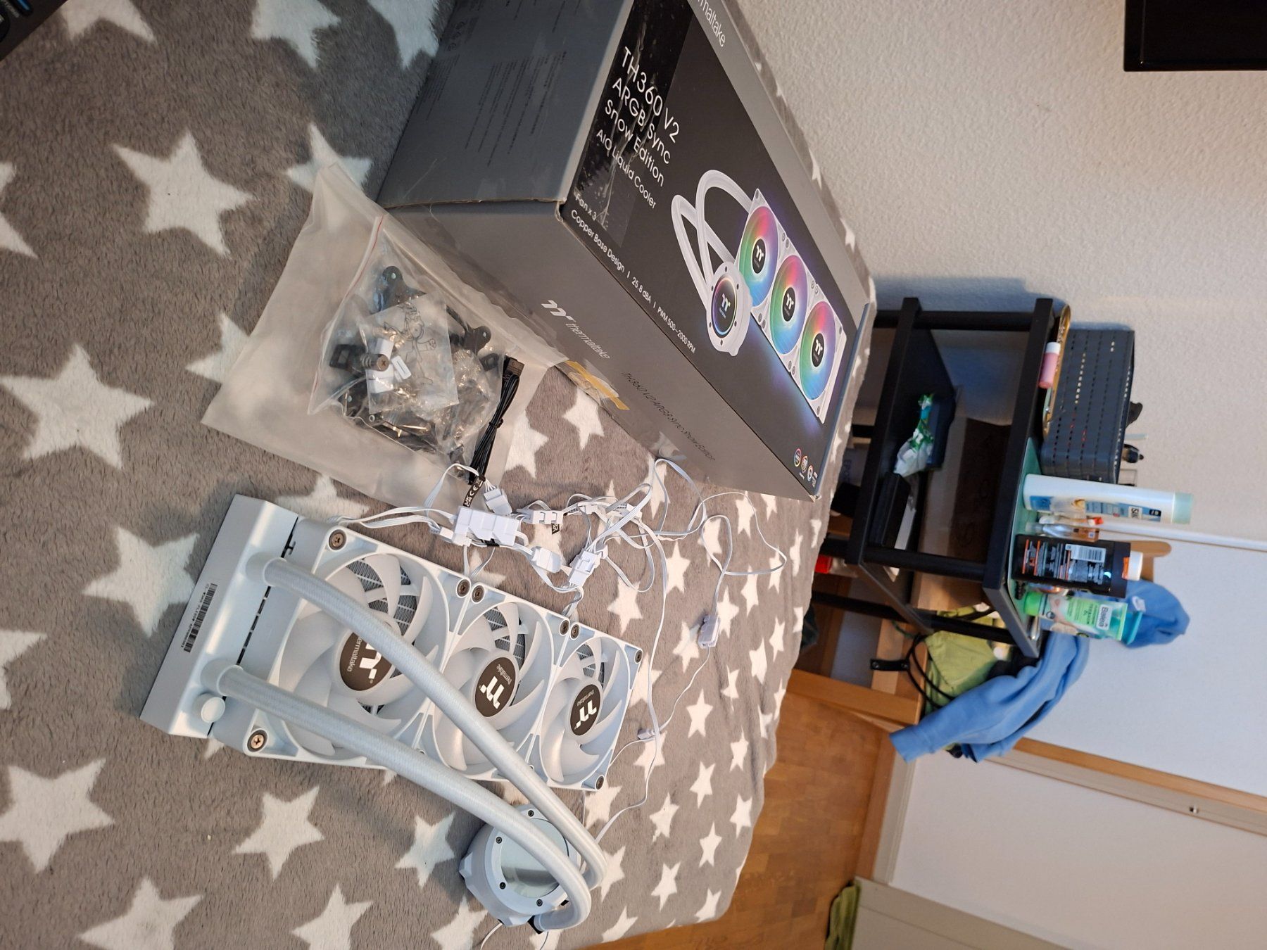 Thermaltake PC: Wasserkühler (NEU)TH360 V2 ARGB Sync Snow Edition NEW – Nuovo e nell'imballaggio originale da Mettmenstetten venduto da C.Hof5 3