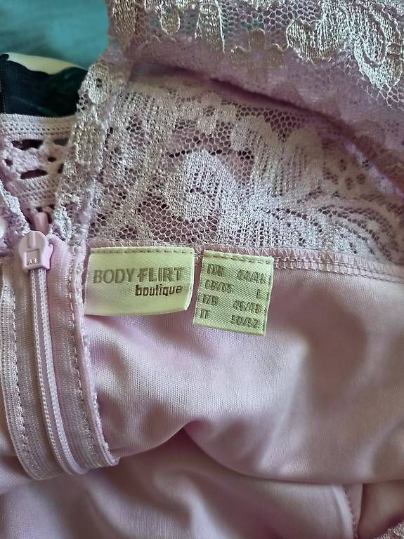 Vestiti: Cocktailkleid – Usato da Tafers venduto da Nathtafers 2