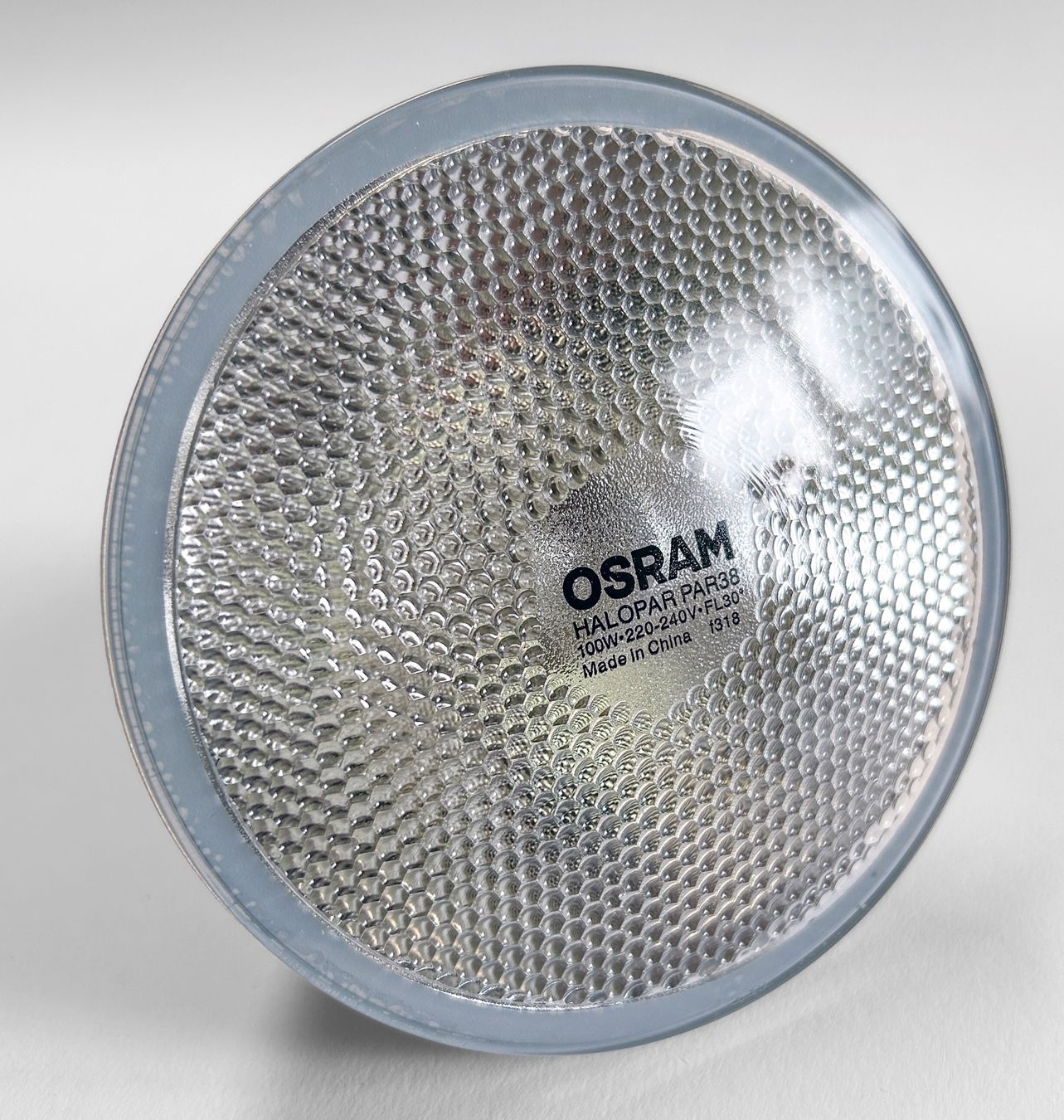 Osram Lampade: OSRAM HALOPAR38 - 100W - E27 - HALOGEN REFLEKTORLAMPE – Nuovo e nell'imballaggio originale da St. Gallen venduto da kobayashi-maru 5