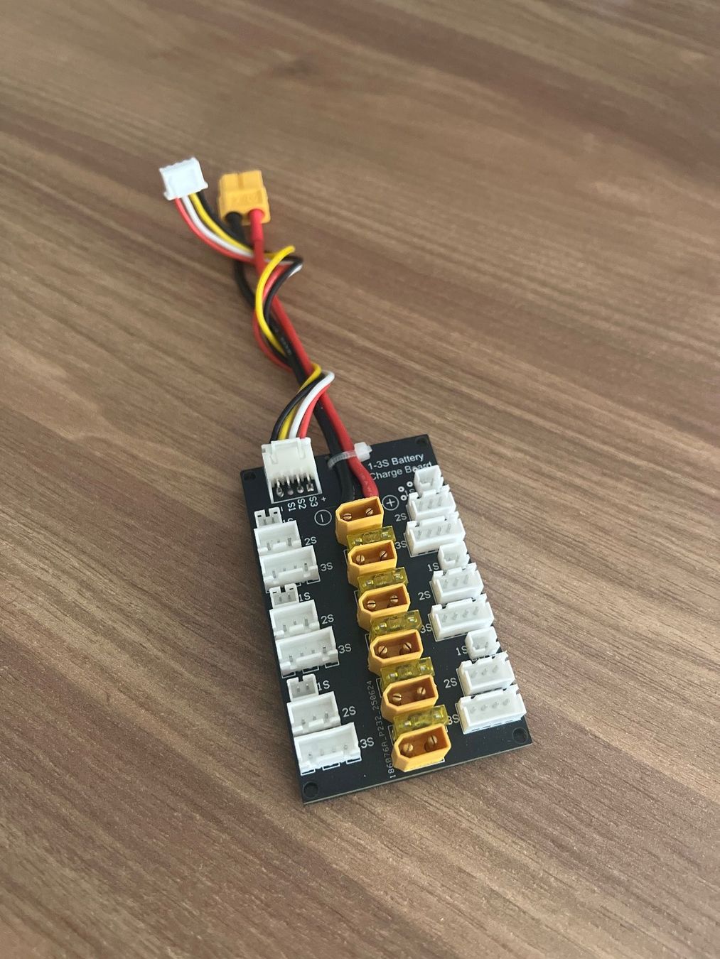 RC Modellbau: Parallelboard bis 3S / XT30 – Neu und originalverpackt aus Hinwil von helifreak_64