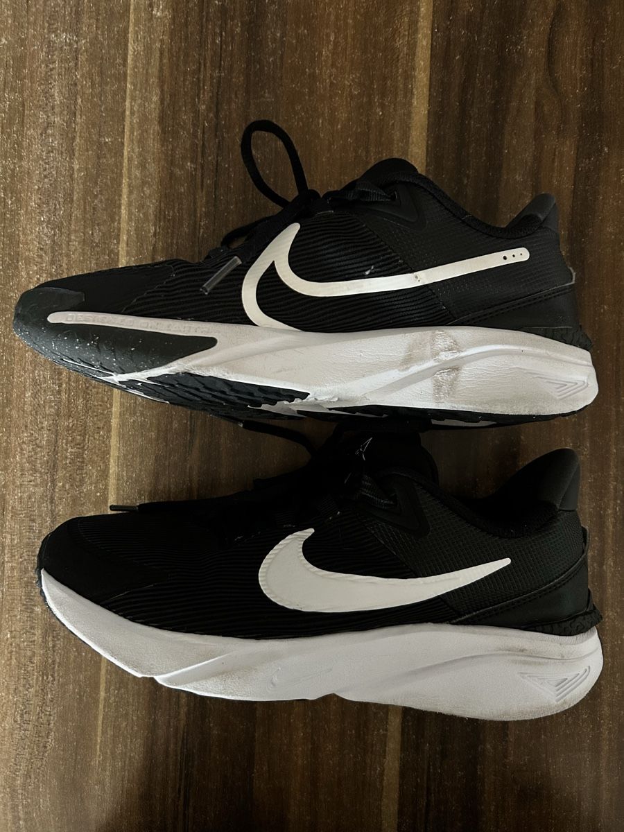 Nike Schuhe für Jungen: Nike Laufschuh Grösse 39 – Gebraucht aus Lützelflüh-Goldb von Sonique6