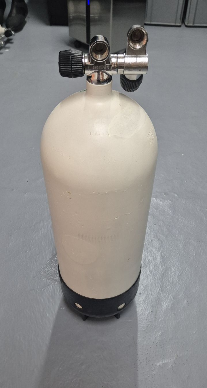 Bouteilles de plongée: Tauchflasche 20l  – D'occasion à Wittnau par Walli03