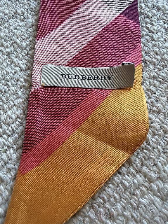 Foulard & Sciarpe: Burberry Seidenschal – Usato da Rougemont venduto da Kosmo0272 2