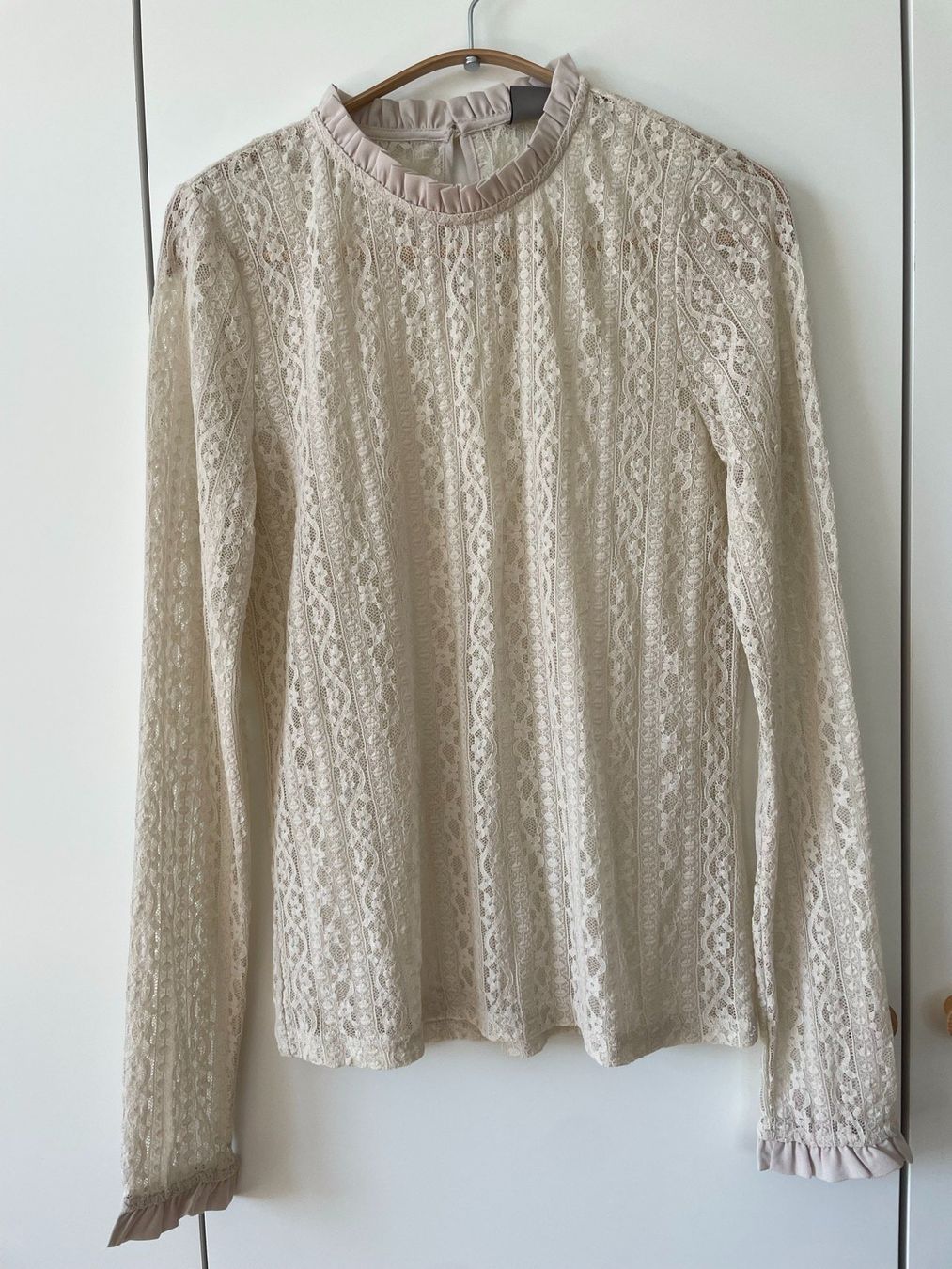 Vero Moda Blusen: Vero Moda Spitzenbluse creme, Gr. S – Gebraucht aus Neukirch an der Thur von bee88