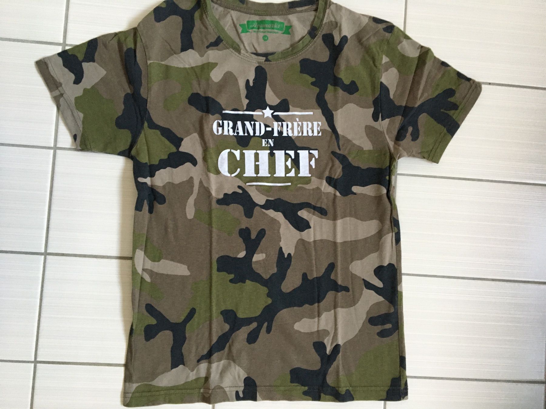 Hemden, T-Shirts & Polos: T-Shirt 158 – Gebraucht aus Arth von Vrecam51
