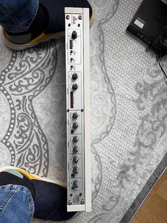 Amplificatori: Dbx 286s Vorverstärker – Usato da Luzern venduto da Goran.1 2