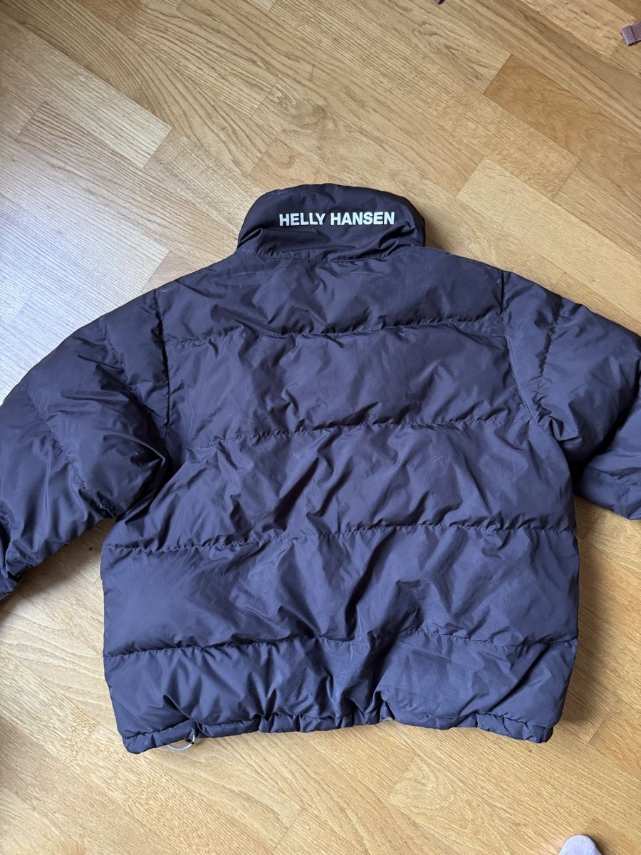Helly Hansen Giacche: Helly Hansen Winterjacke reversible Damen Grösse L – Usato da Bern venduto da besserused 1