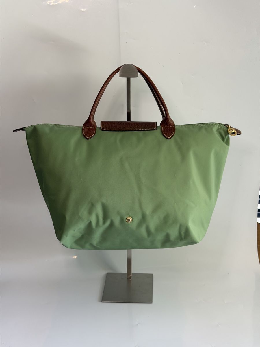Longchamp Taschen für Damen: Original Longchamp Le Pliage M Grün – Gebraucht aus Vionnaz von b_f_d_r_g 1