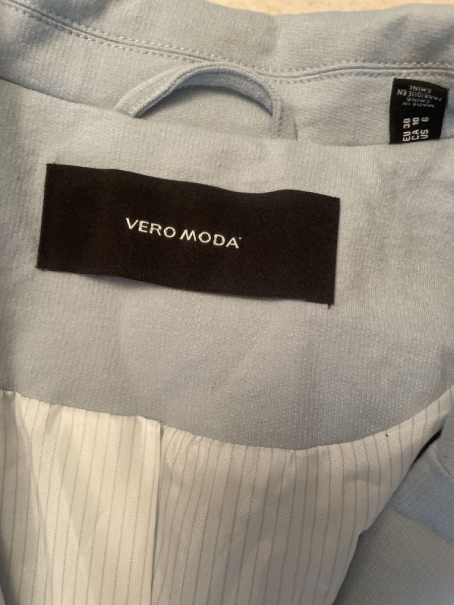 Vero Moda Giacche: Vero Moda Damen Blazer hellblau Gr.38 Top Zustand – Usato da Obergerlafingen venduto da cabo4 1