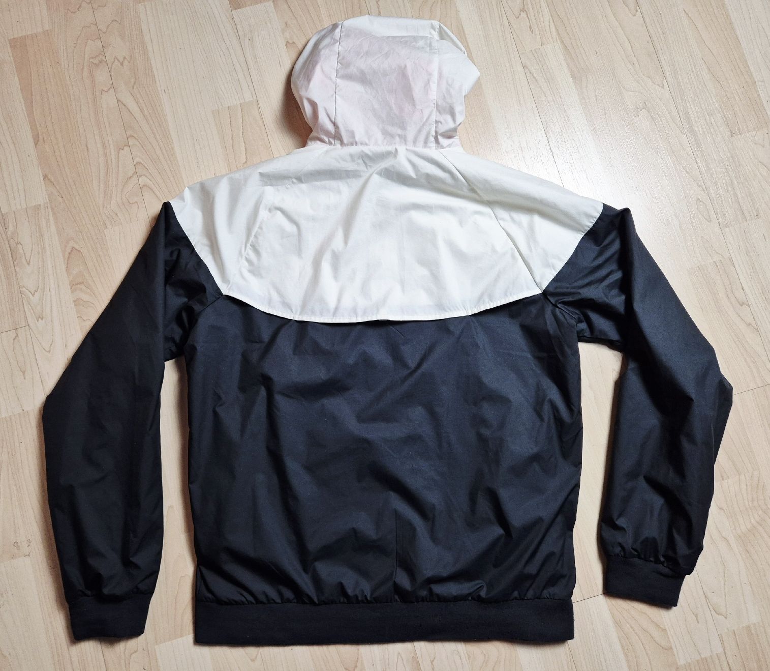 Nike Giacche: Nike 20/21 KNVB Holland Jacke Grösse M – Nuovo (secondo la descrizione) da St. Gallen venduto da CaliSunshine 1