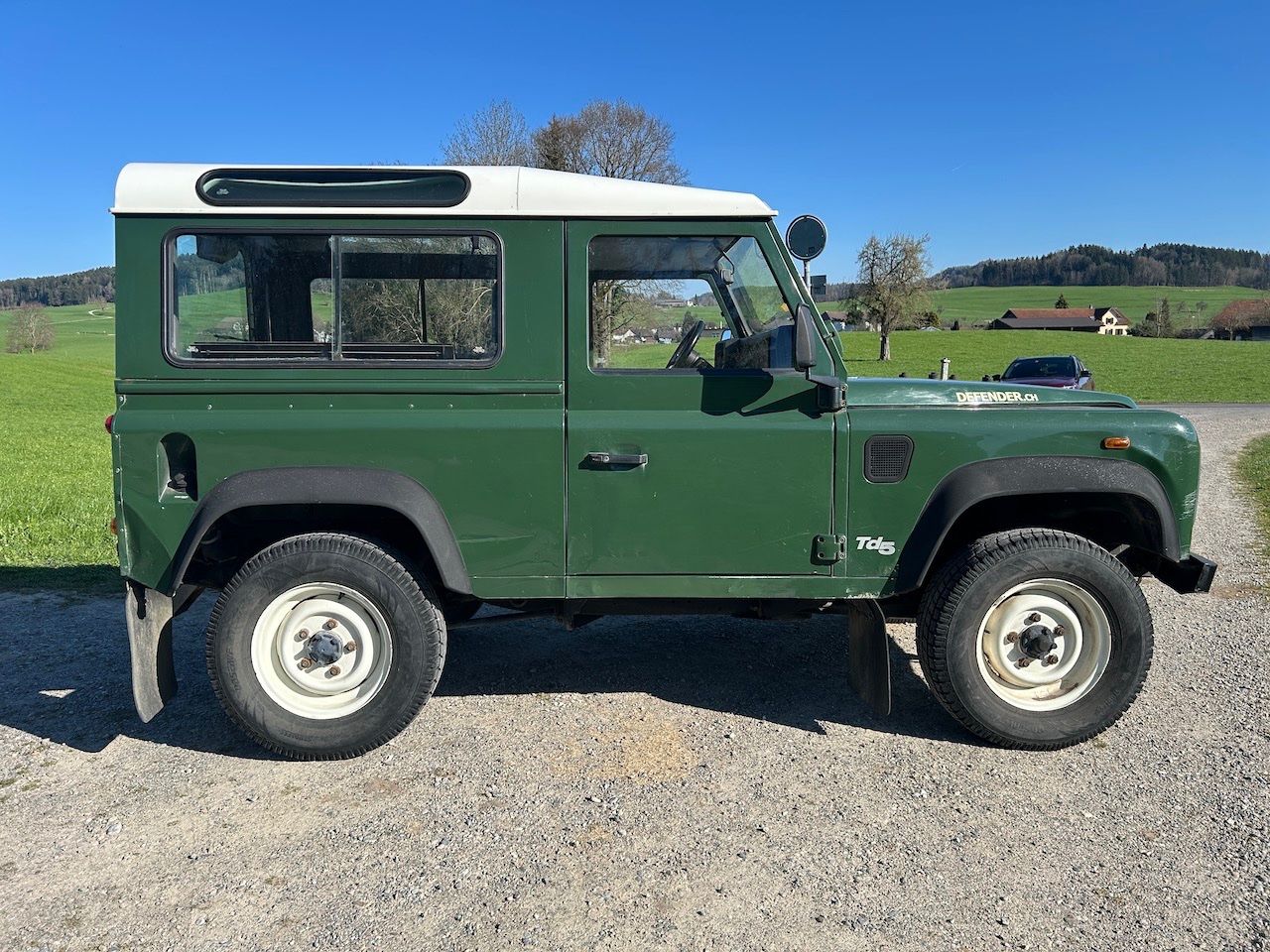 Land Rover Automobili: Land Rover Defender 90 TD5 – Usato da Sirnach venduto da MaechlerAutomobile 1