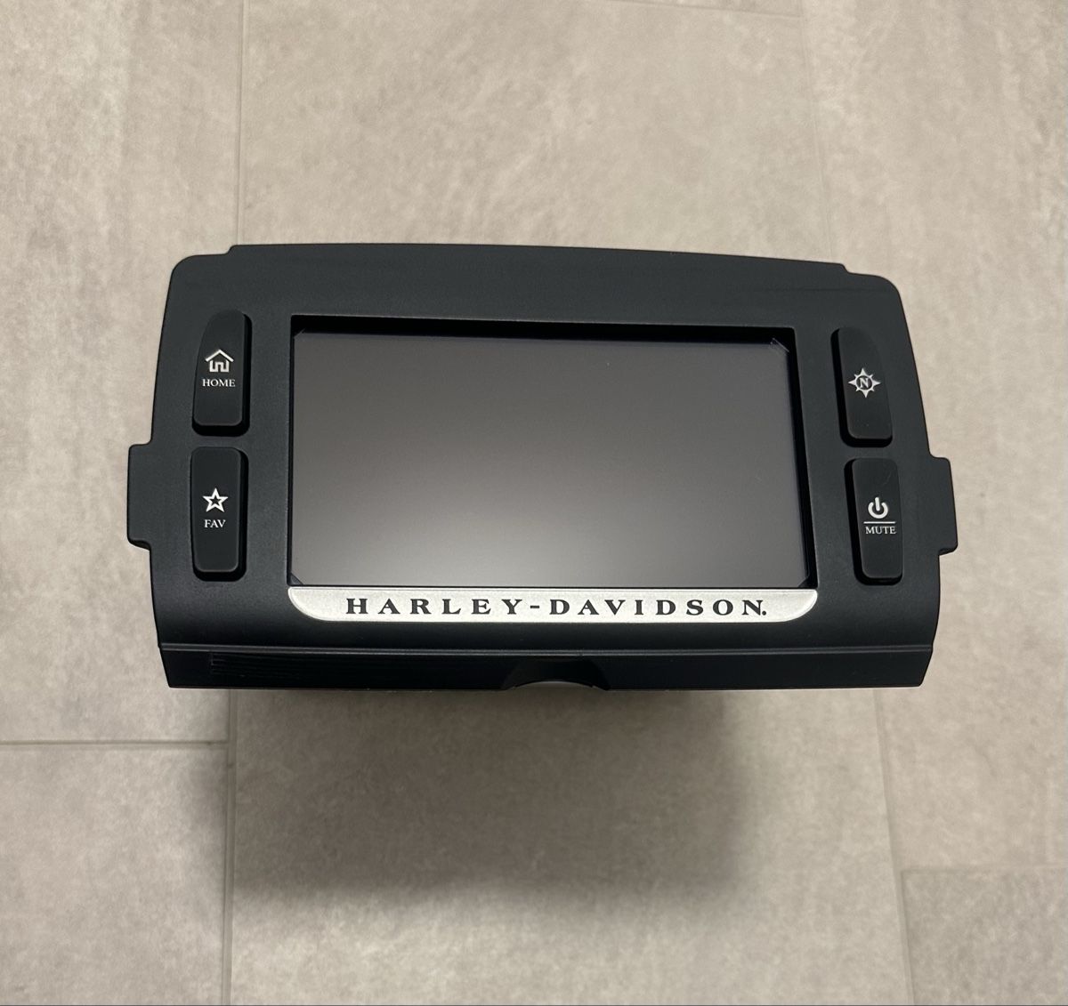 Harley-Davidson Tutti i ricambio per moto: Harley Davidson Boom Box – Usato da Sempach venduto da SwissRidy89 1