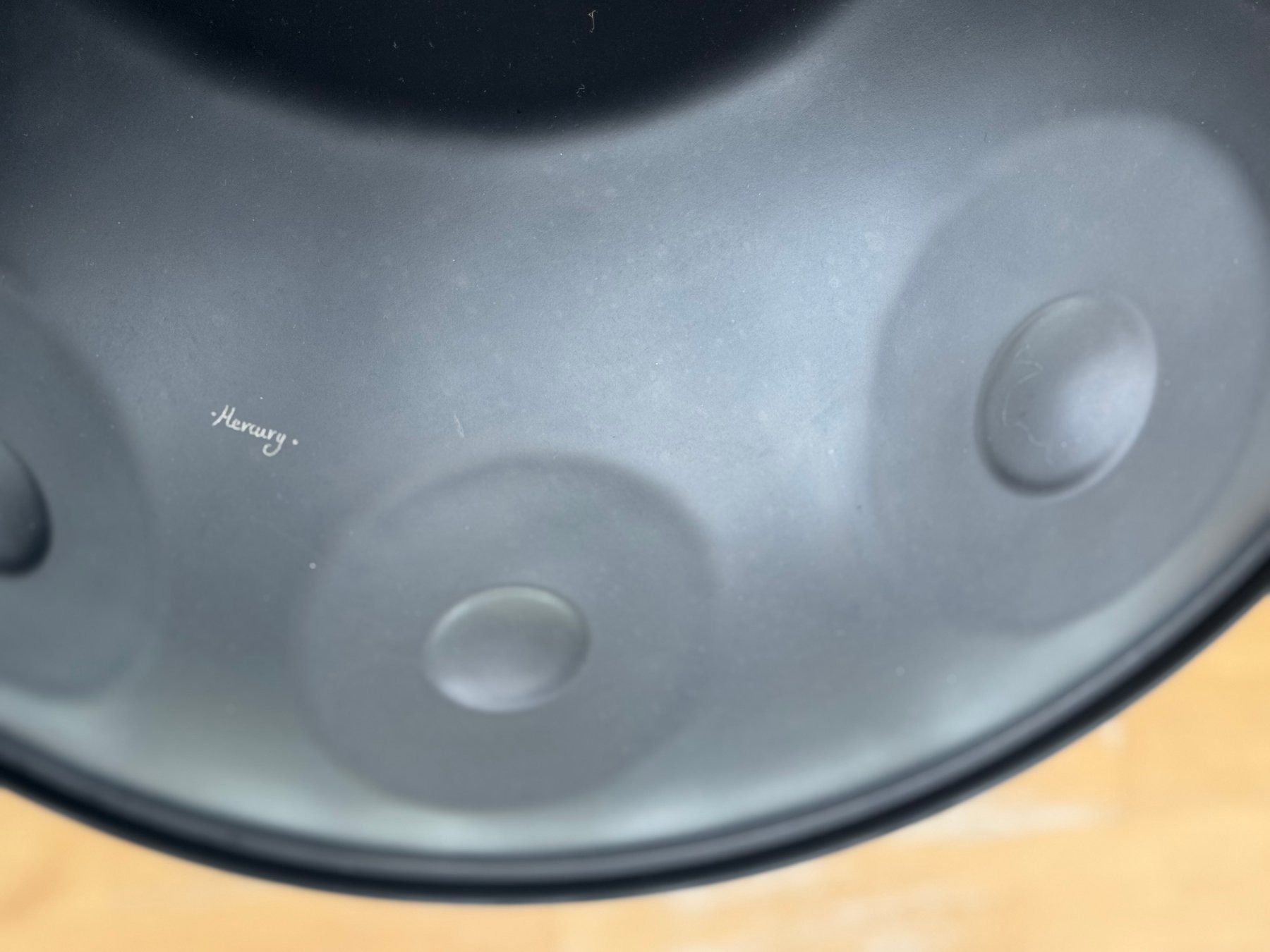 Strumenti musicali: Handpan D Kurd 8+1 Mercury – Usato da Zug venduto da SBeschteVomBeschte 1