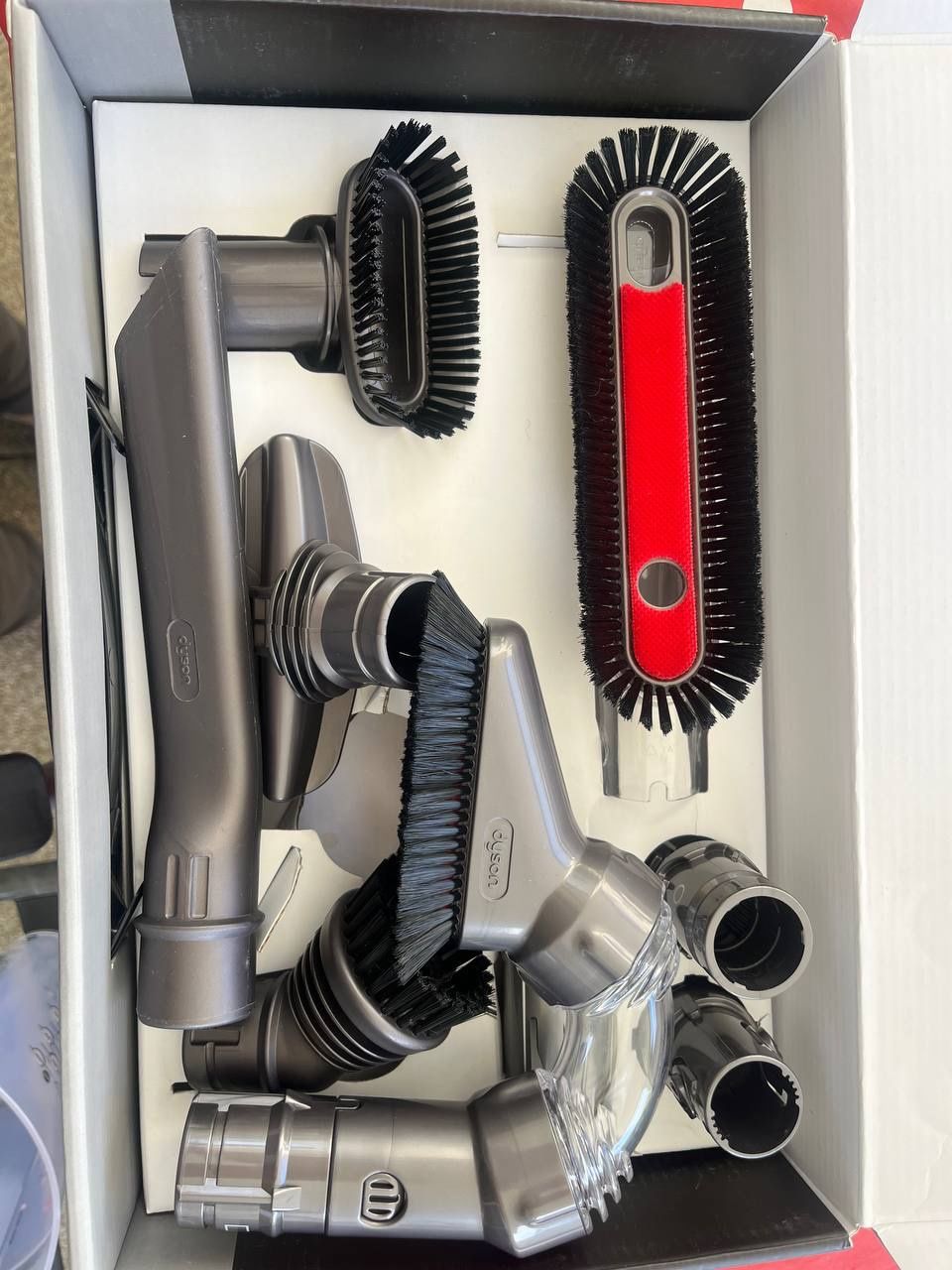 Dyson Staubsauger & Zubehör: Dyson Home Cleaning Kit - Staubsauger Zubehör – Neu (gemäss Beschreibung) aus Luzern von kunstundmehr 2