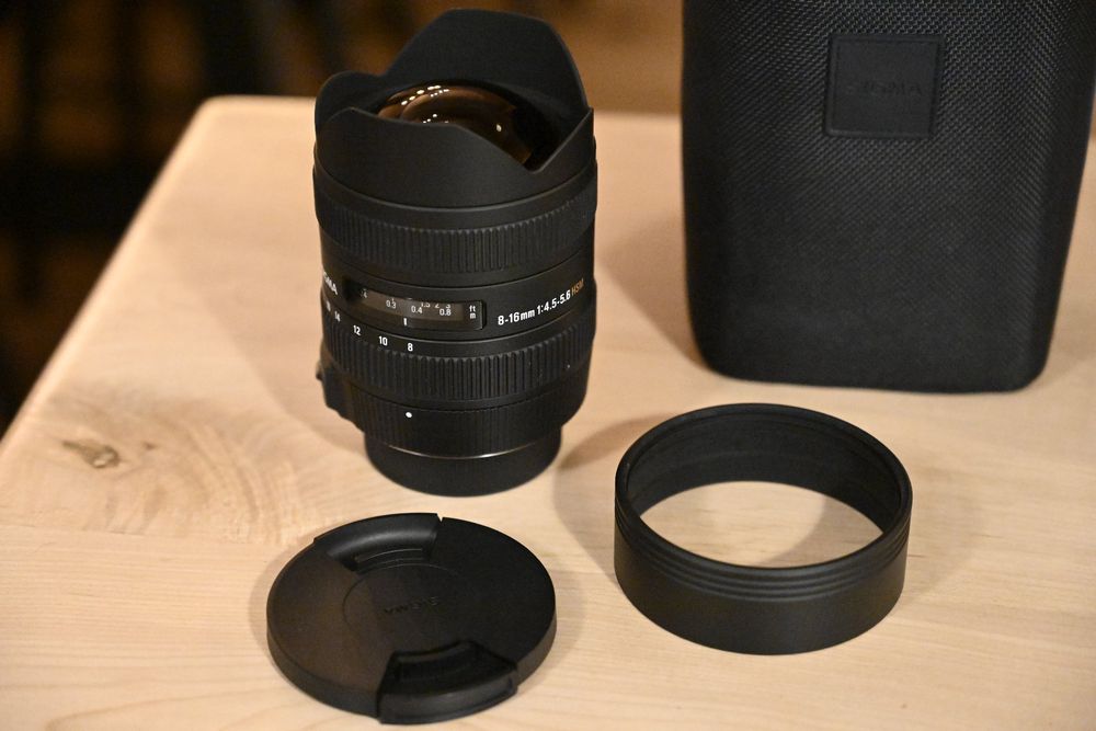 Nikon F  UGA Sigma 8-16mm HSM DC 3