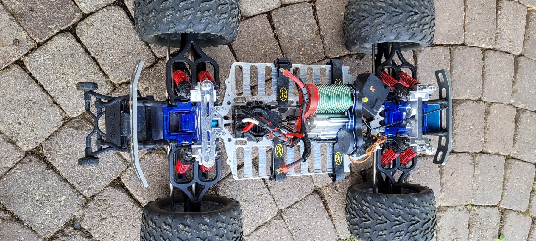 Modellismo RC: Traxxas E-Maxx Brushless - Alu Monster – Usato da Merenschwand venduto da Robin2
