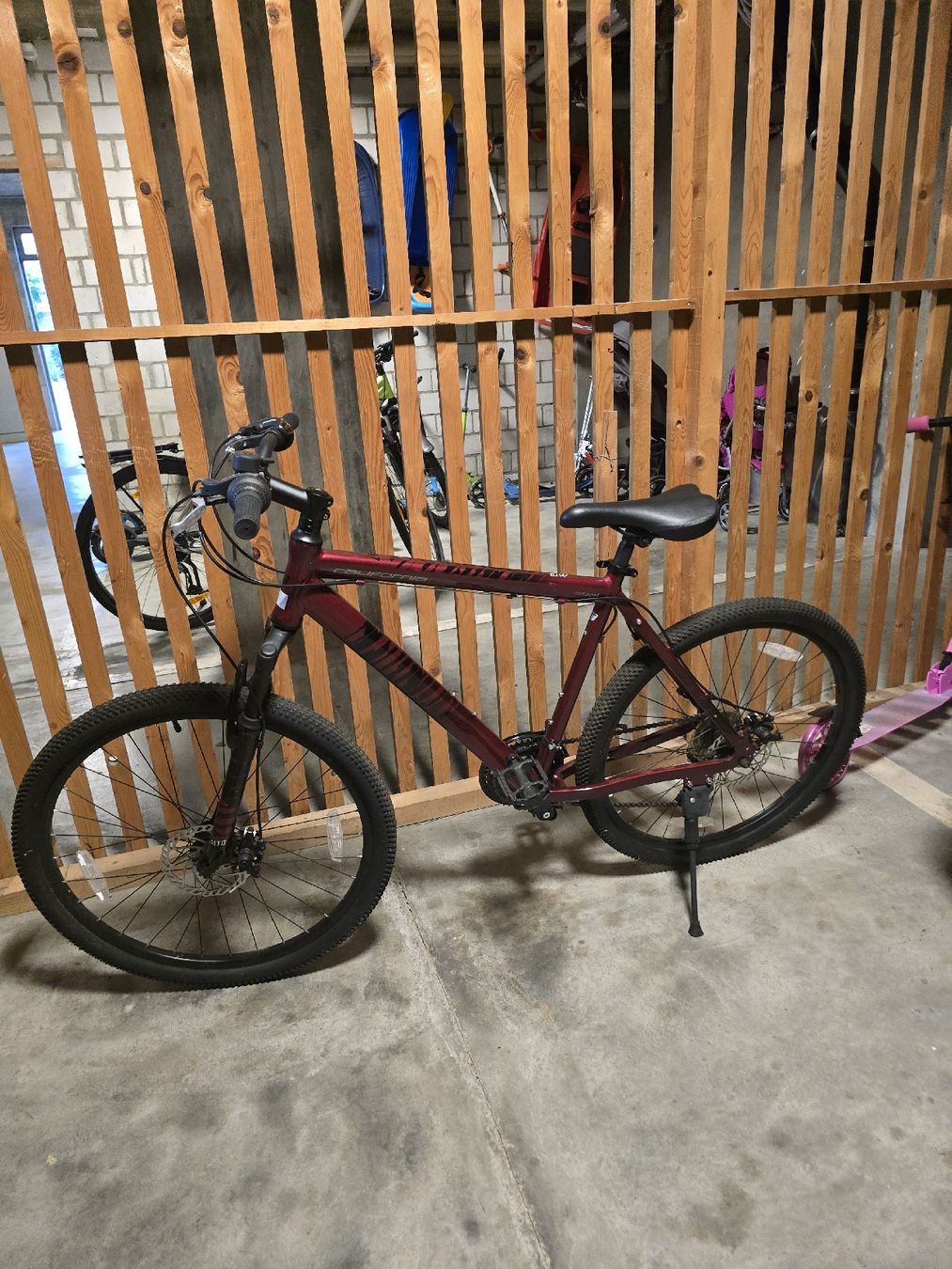 Leopard Biciclette: Mountainbike Leopard Red Peak 26” – Usato da Urtenen-Schönbühl venduto da G00Deal