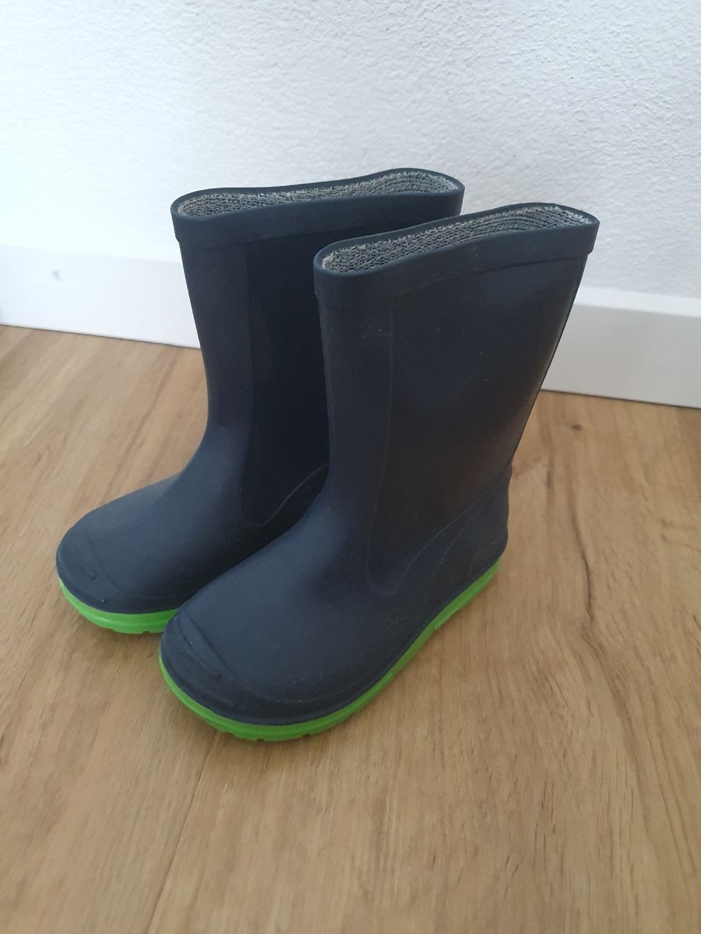 Scarpe per ragazzi: Kinder Schuhe Paket,  Grösse 21-24 – Usato da Basadingen venduto da bart80 1