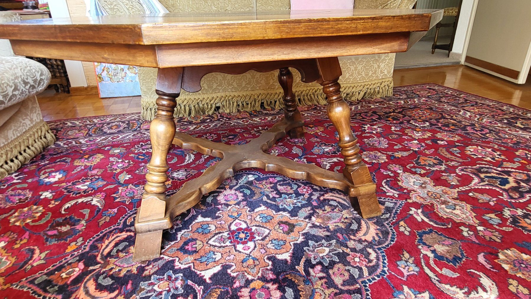 Tables: Salontisch – D'occasion à Oberuzwil par sus_5vxh