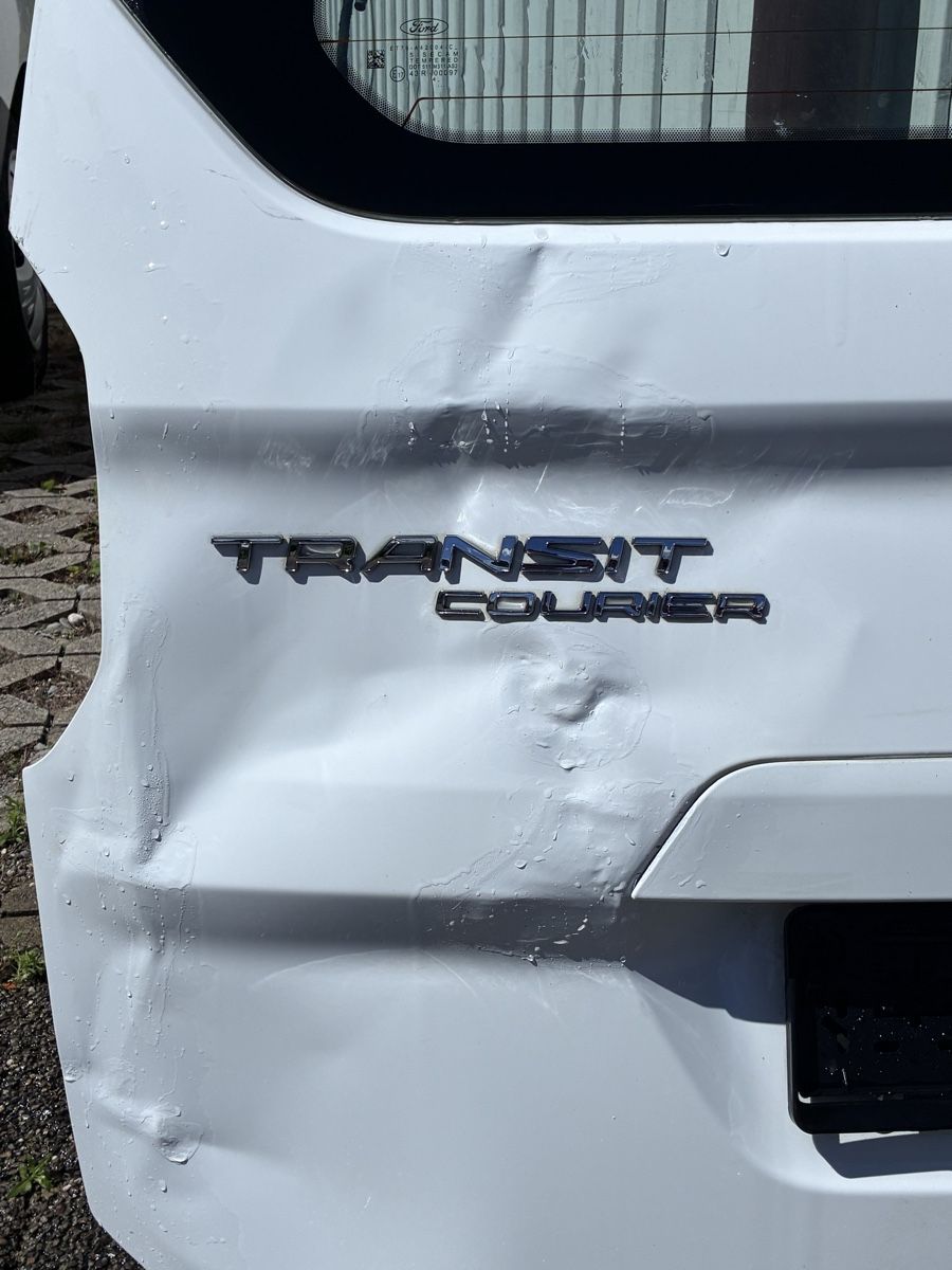 Ford Tutti i ricambio: Ford Transit Courier Heckklappe – Usato da Zihlschlacht venduto da ste_b2tp 1