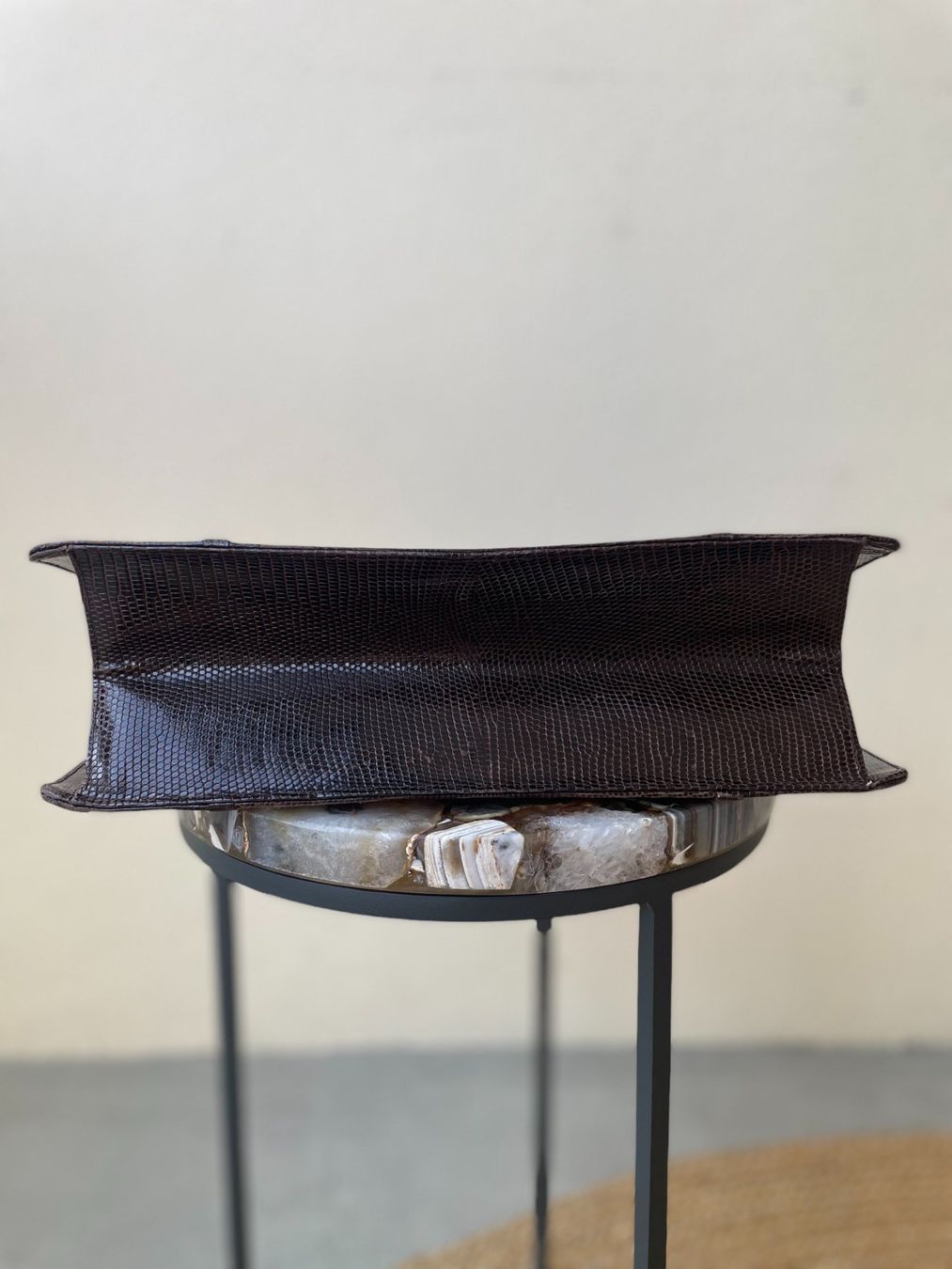 Borse da donna: Sac à main vintage en cuir de python véritable. – Usato da Sion venduto da Linkebeek 3