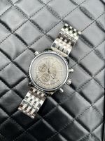 Edle Uhr aus Edelstahl hochwertig und silber