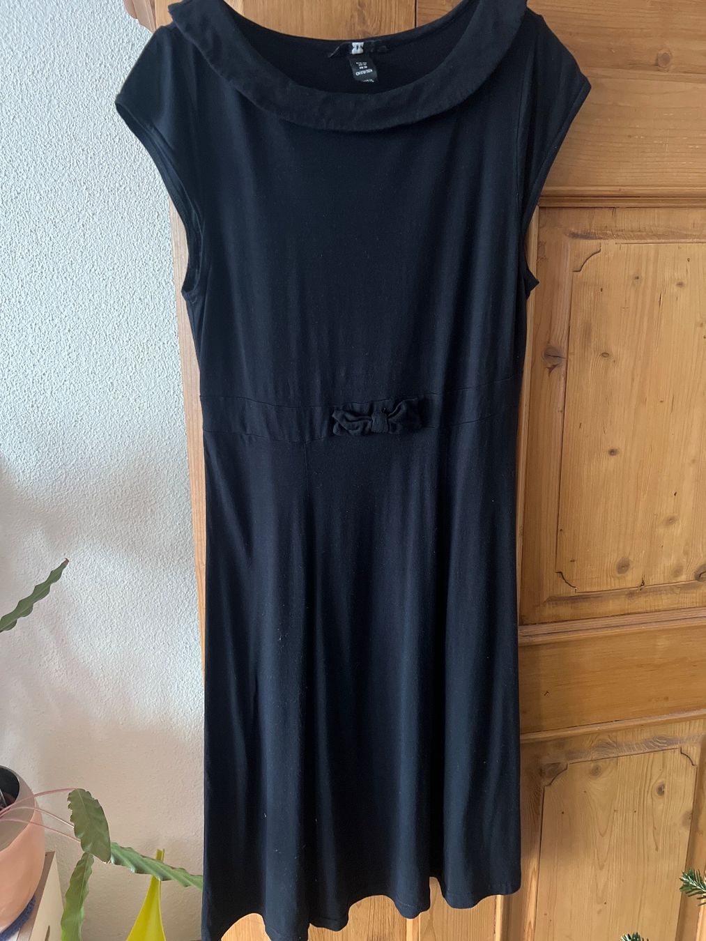 H&M Vestiti: Schwarzes Kleid H&M Gr. 40 – Usato da Winterthur venduto da britsi