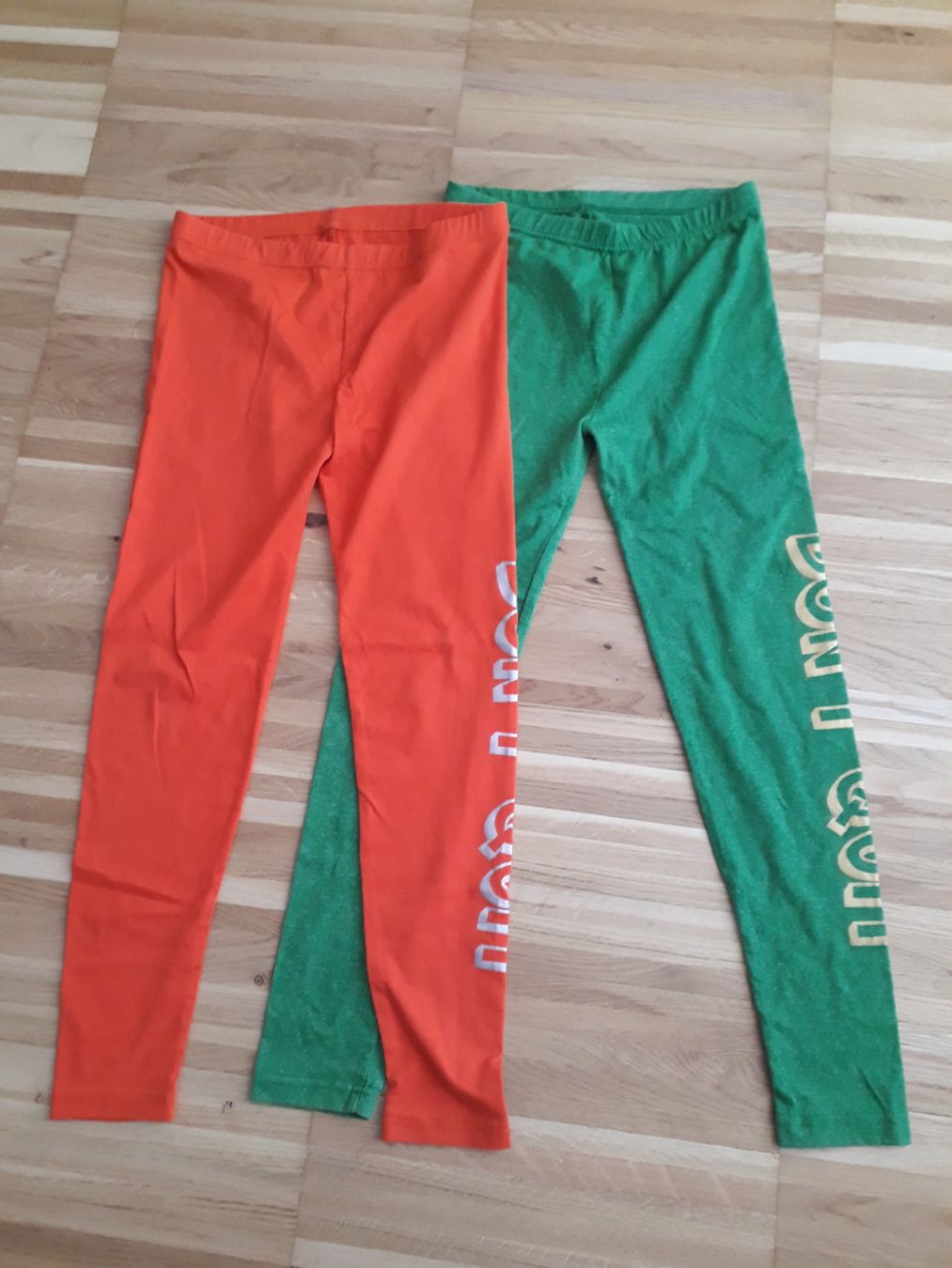 Calze & Collant: NEU; 2 lange Leggins Gr.152 – Nuovo (secondo la descrizione) da Zürich venduto da zhch15