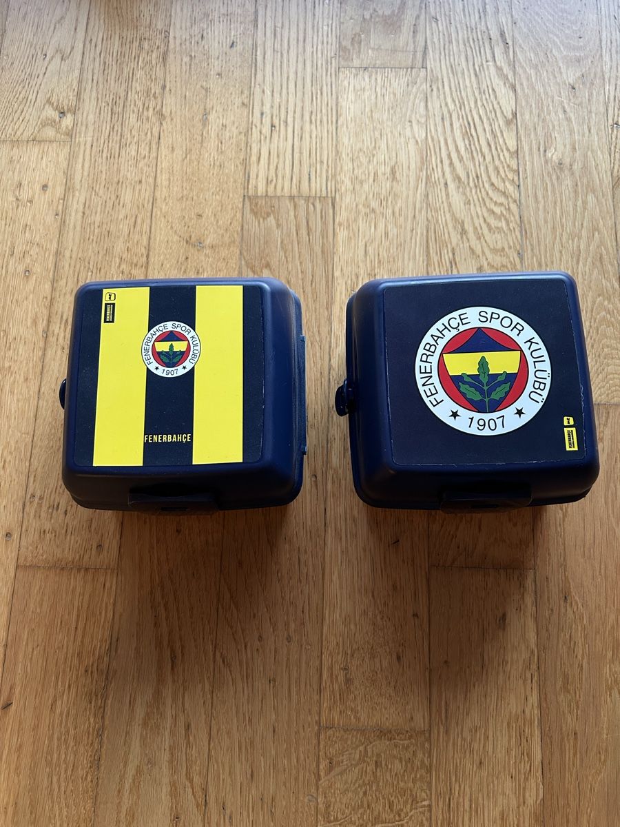 Contenitori & Simili: Fenerbahce Lunchbox Set of 2 – Nuovo (secondo la descrizione) da RICHTERSWIL venduto da razkua