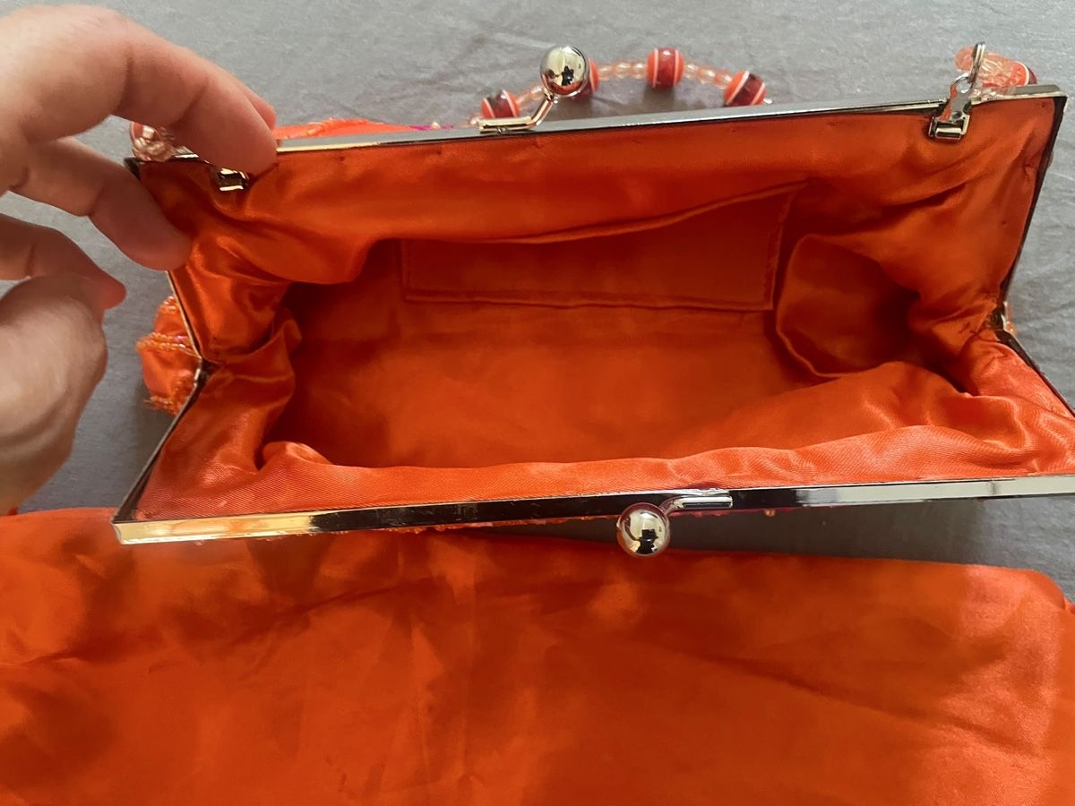 Borse da donna: Abendtasche Orange bestickt mit Perlen Schild Marke – Nuovo (secondo la descrizione) da Marthalen venduto da ber_5l95 9