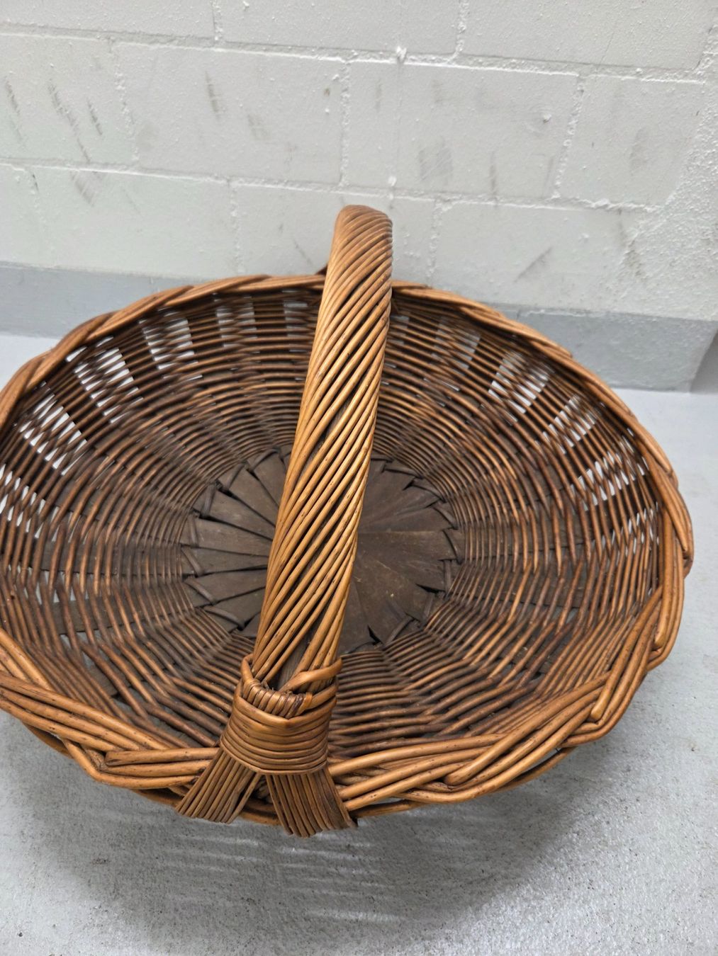 Altro per la casa: Korb aus Korbweide mit Henkel Durmesser 65cm – Usato da Winterthur venduto da trise80 3