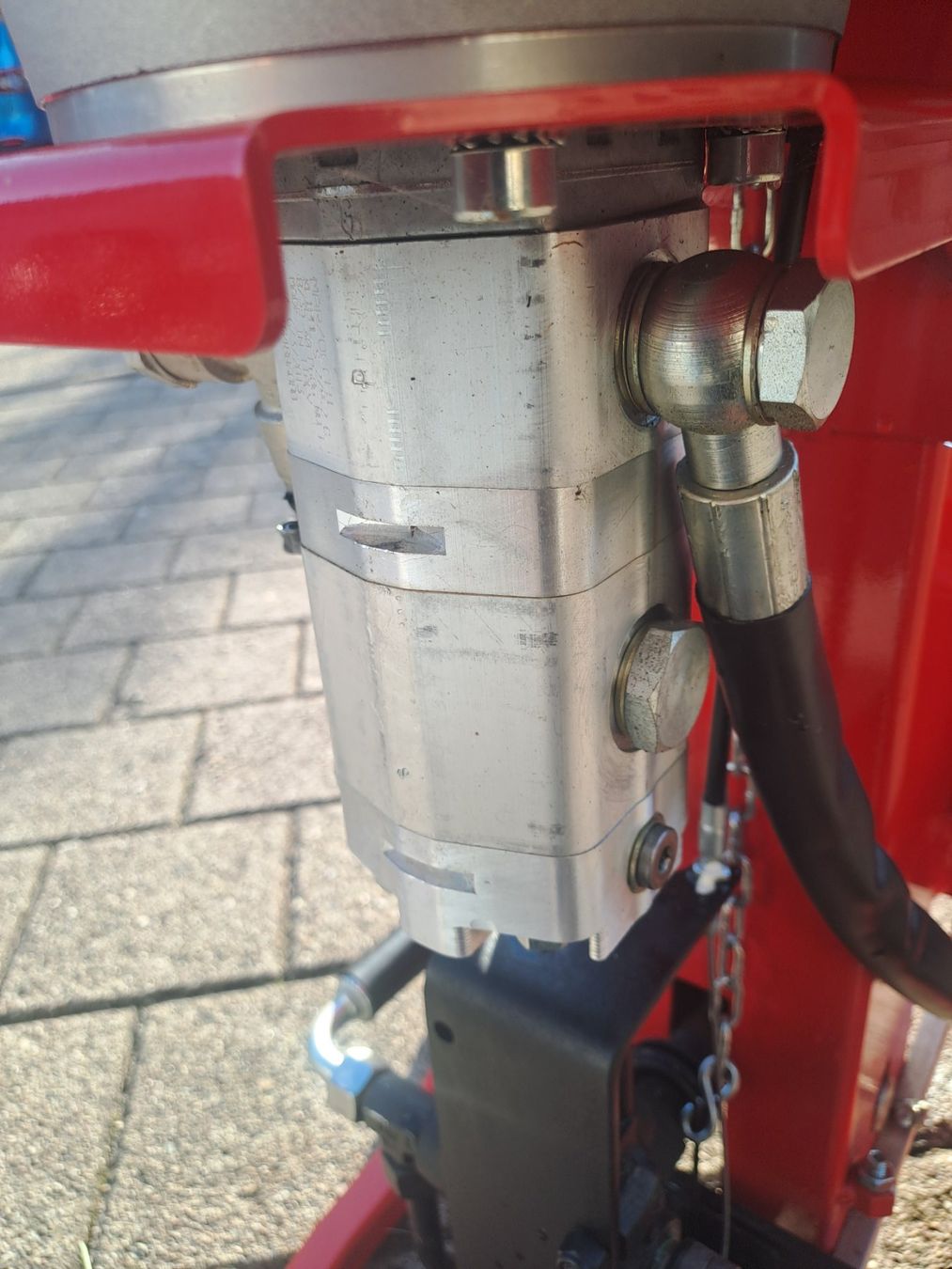 Tutte le macchine: Holzspalter 8.5 Ton – Usato da Grossdietwil venduto da Appaloosa 8