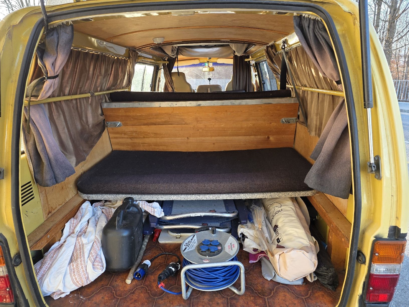 Toyota Autos: Toyota HiAce Campervan mit MFK – D'occasion à Bern par ernesto_wp 6