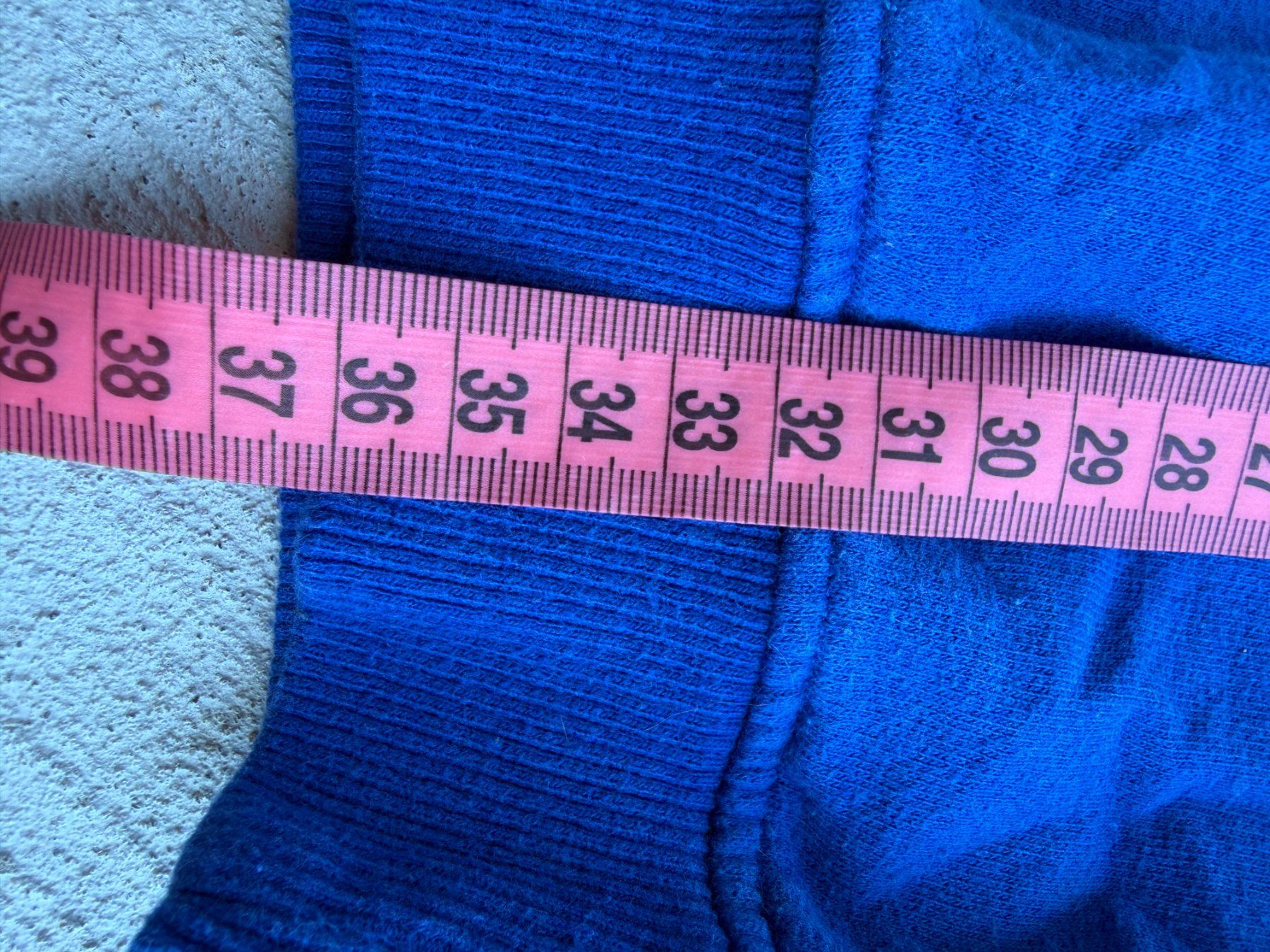 Pullover & Sweatshirts: Kinder Pullover Sinsay blau Grösse 104 cm – Gebraucht aus Riehen von ann_76jw 4