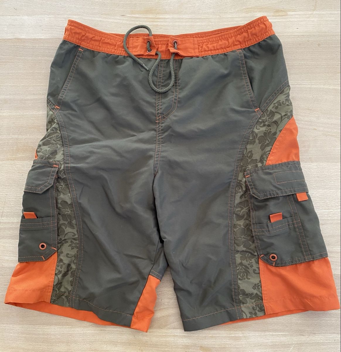 Costumi da bagno: Set of three swimming shorts – Usato da St-Légier-Chiésaz venduto da dav_5ryz 4