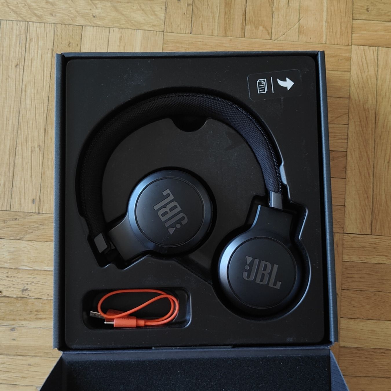 JBL Cuffie: Casque JBL Live 460NC - Comme Neuf – Nuovo (secondo la descrizione) da Renens VD venduto da sin_sdr6