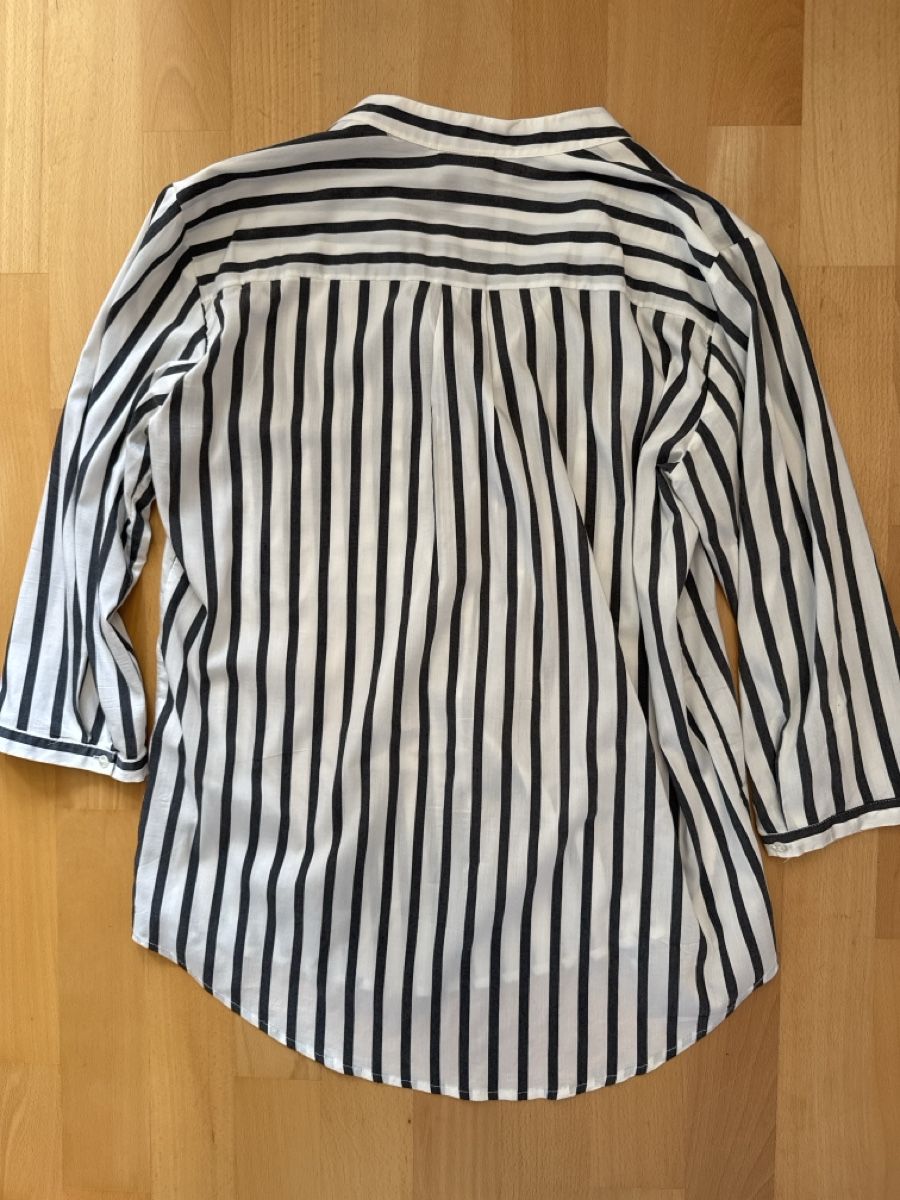 Vero Moda Chemisiers: Gestreifte Bluse (schwarz/weiss), Vero Moda – D'occasion à Schwerzenbach par savuty 2